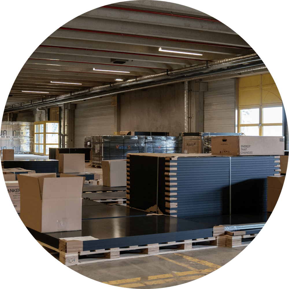 solago_Logistik_39e8f62a-80a0-4e79-aa70-d927fc150614.webp solago Abholtermin Balkonkraftwerk